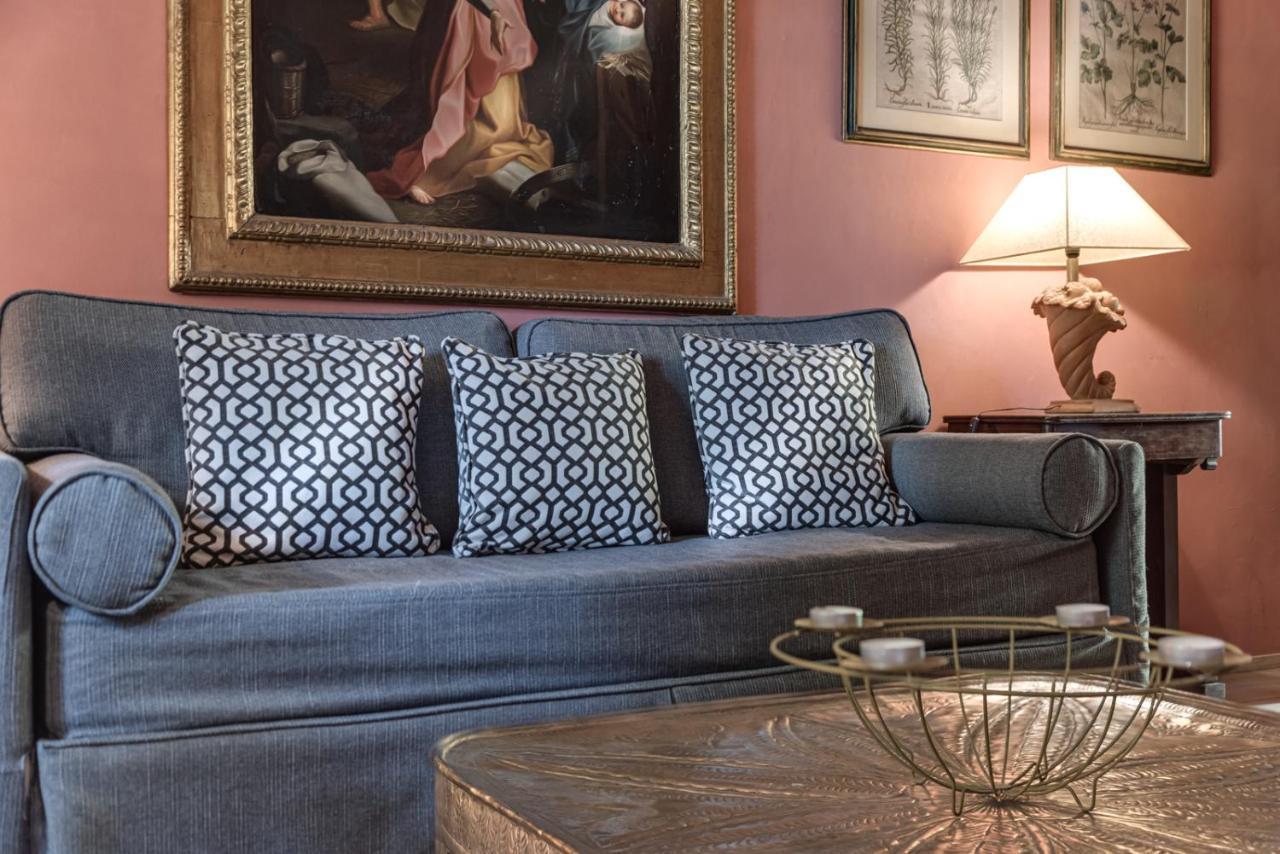La Striscia Wine Farm stay *